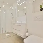 Apartman Sunset - Przestronne, Sloneczne Mieszkanie Dla Rodzin - Centrum Miasta Z Widokiem Na Port