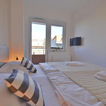 Appartement Sunset - Przestronne, Sloneczne Mieszkanie Dla Rodzin - Centrum Miasta Z Widokiem Na Port *