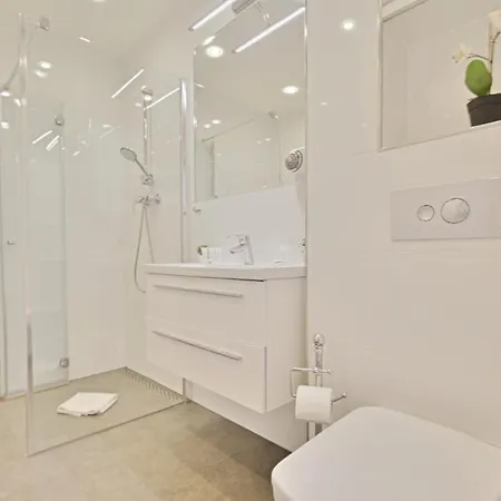 Lejlighed Sunset - Przestronne, Sloneczne Mieszkanie Dla Rodzin - Centrum Miasta Z Widokiem Na Port