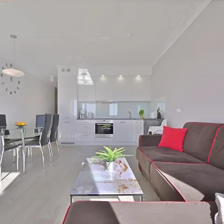 Appartement Sunset - Przestronne, Sloneczne Mieszkanie Dla Rodzin - Centrum Miasta Z Widokiem Na Port Świnoujście